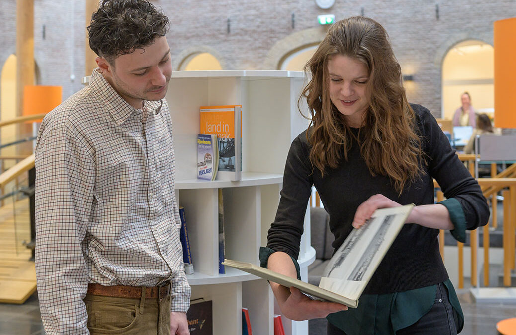 Call: Elisabeth H. Korvezee Fellowship en Charles W. Manders Fellowship (BHIC)